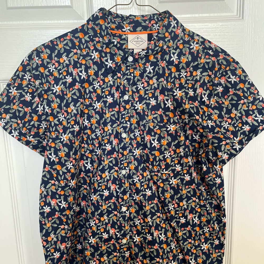St. John's Bay Navy Floral Men's Shirt